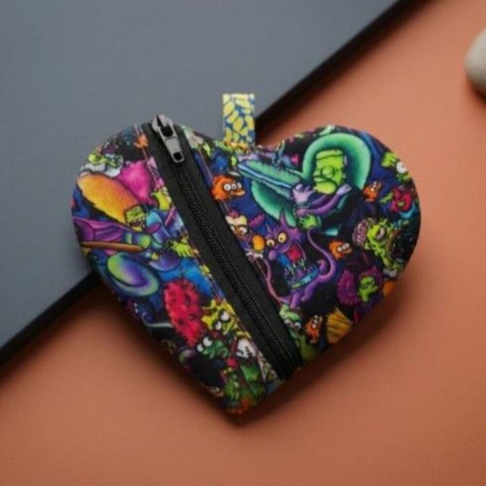 Halloween Simpsons Heart Pouch - Spooky Cartoon Travel Coin & Key Bag
